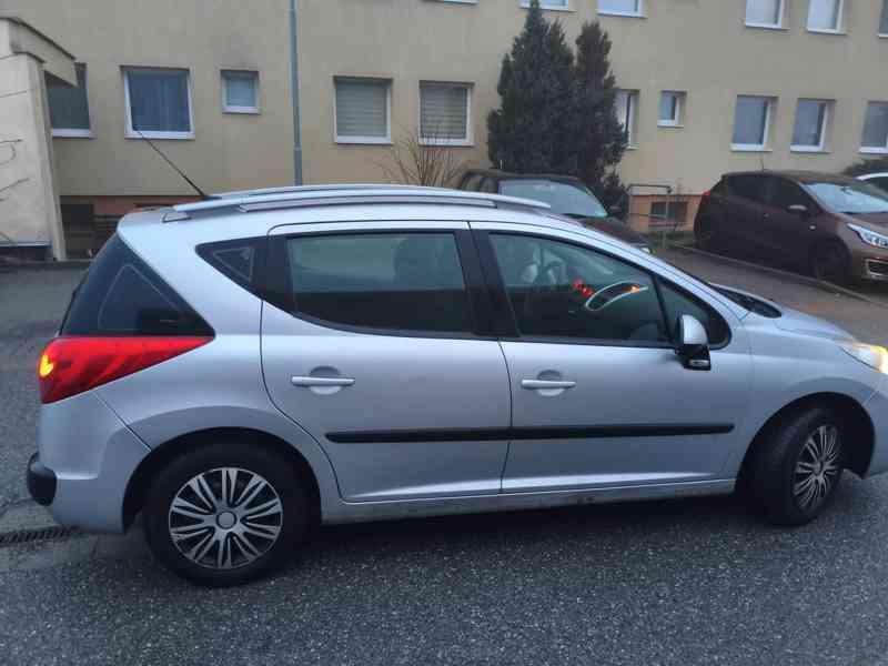 Peugeot 207 1.6 SW - foto 3