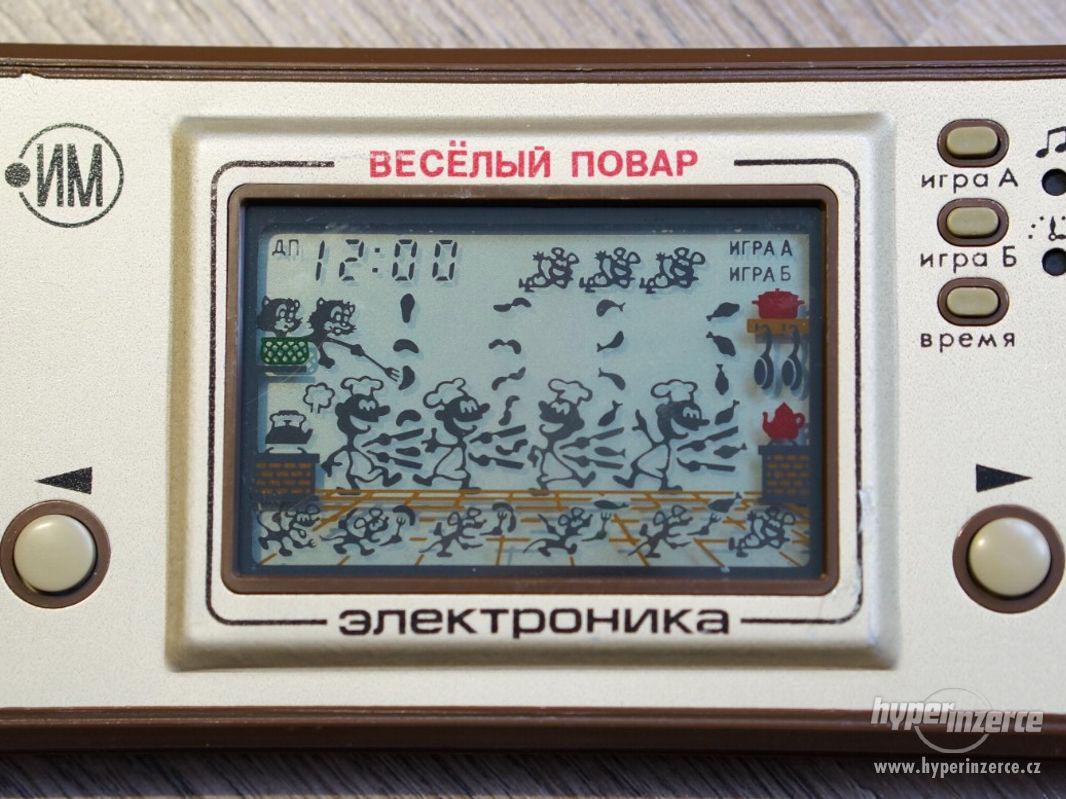 KUCHAŘ Stará ruská digitální HRA(podobné jako vlk a vajíčka) - foto 1