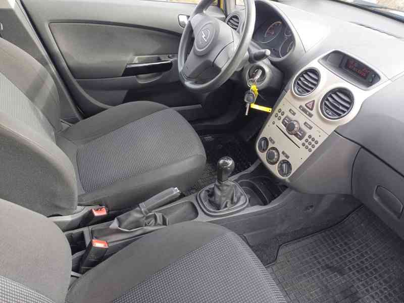 Opel Corsa D 1.2 16V 59Kw RV. 2009 - NOVÁ STK - foto 9