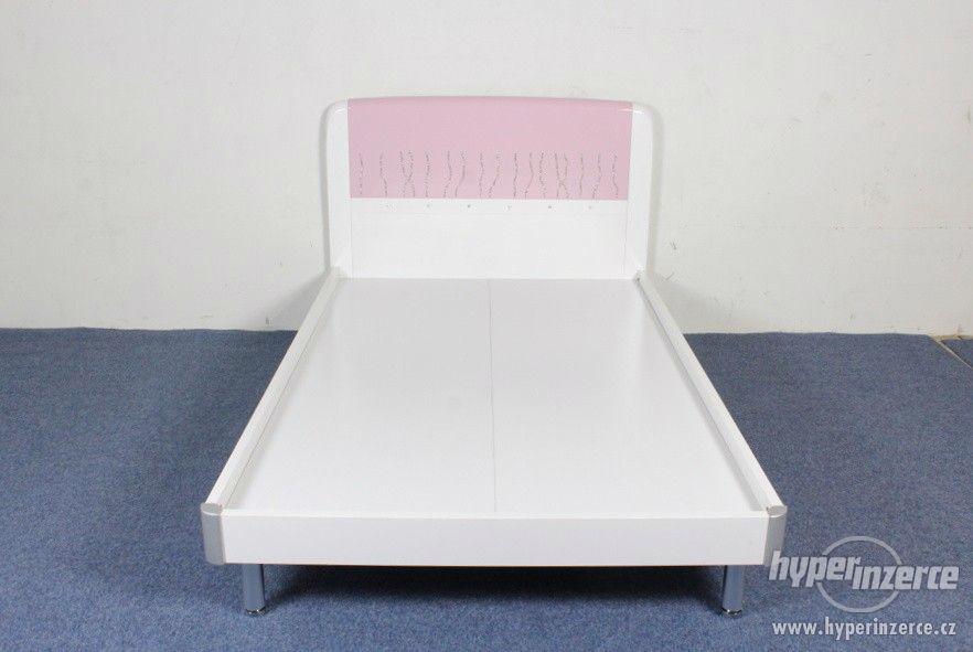 Bílá postel s čelem růžová/bílá, diamanty - foto 1
