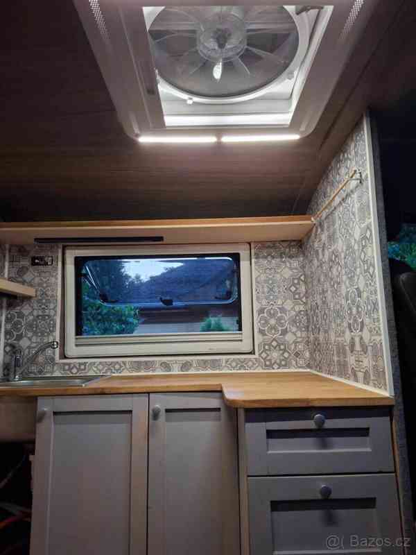 Renault Trafic L2H1 obytná dodávka, Campervan - foto 14