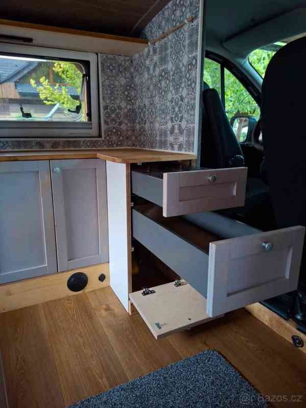 Renault Trafic L2H1 obytná dodávka, Campervan - foto 12