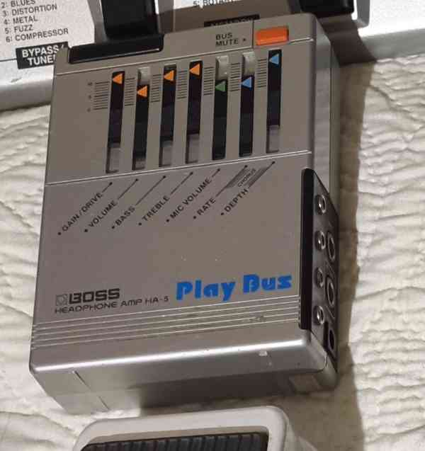 BOSS kytarové pedály  - foto 2