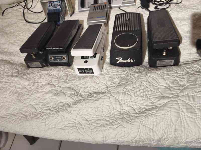 BOSS kytarové pedály  - foto 6