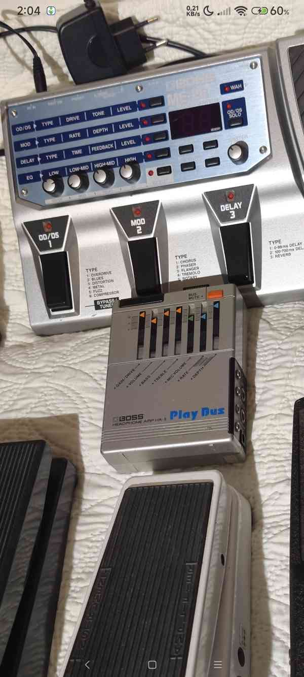 BOSS kytarové pedály  - foto 4