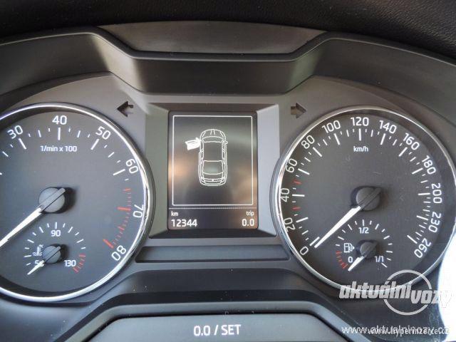 Škoda Octavia 1.4, benzín, rok 2015 - foto 7