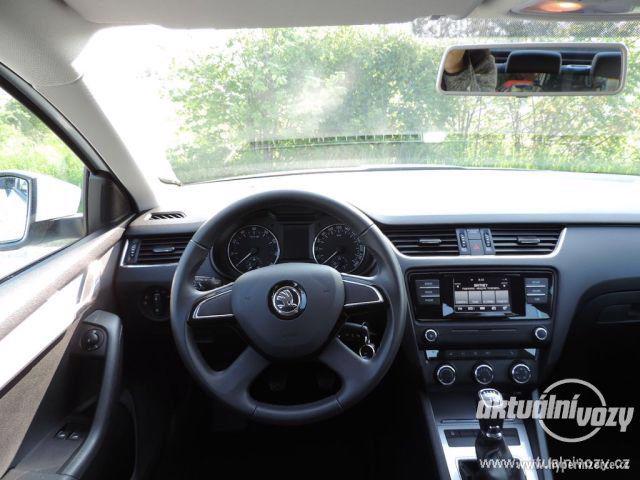 Škoda Octavia 1.4, benzín, rok 2015 - foto 18