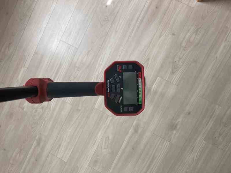 Prodám detektor kovů Minelab - Vanquish 540  - foto 1