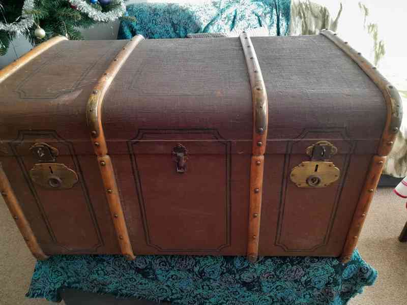 starožité kufry