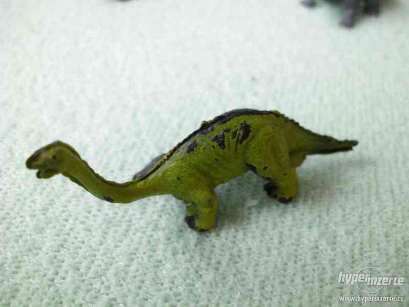 Dinosauři - hračky - figurky - foto 3