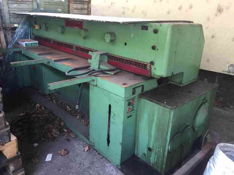 Použité tabulové nůžky MM5/2500, r. v. 1980 - foto 6