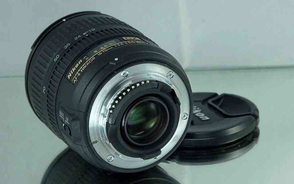 NIKON AF-S DX NIKKOR 18-70mm f/3.5-4.5 G IF ED  - foto 4