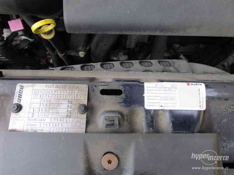 Fiat Croma 2,2 benzín 108kw DESING GIUGIARO - foto 10