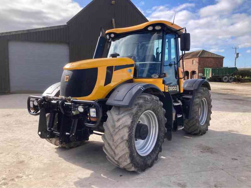 sklo sklá okno okná na JCB Fastrac - foto 1