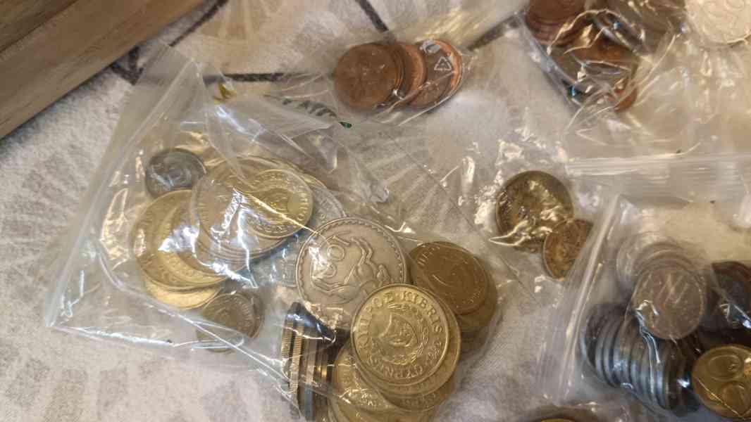 Mince ,znamky - foto 5