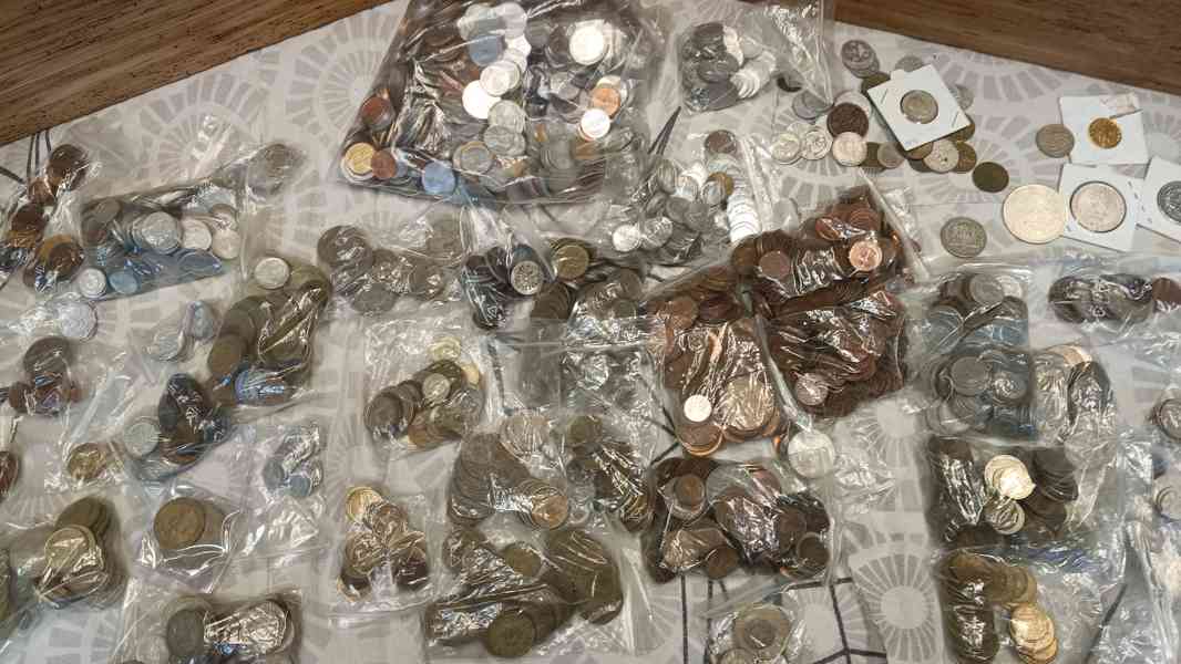 Mince ,znamky - foto 3