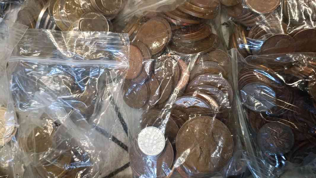 Mince ,znamky - foto 14