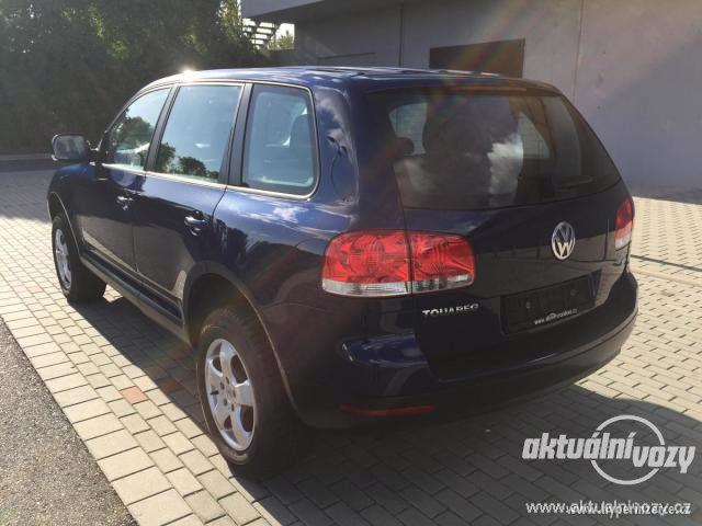 Volkswagen Touareg 2.5, nafta, automat, vyrobeno 2005 - foto 5