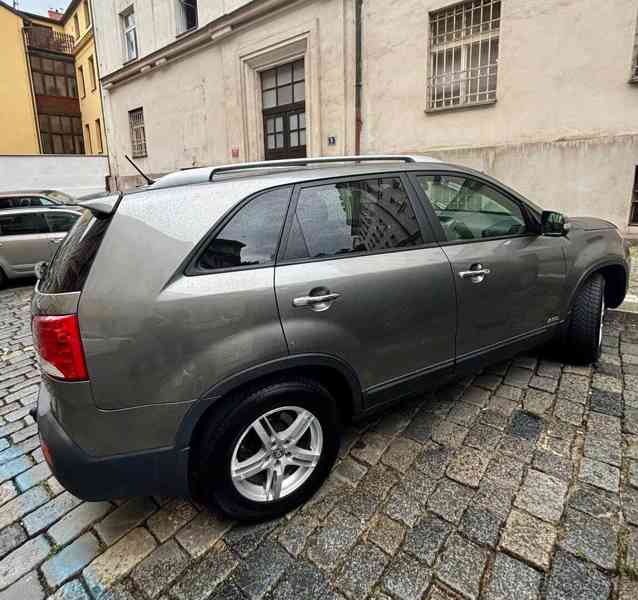 Kia Sorento 2,2   Kia Sorento CRDI - foto 13