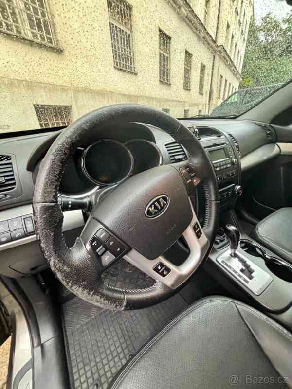 Kia Sorento 2,2   Kia Sorento CRDI - foto 5