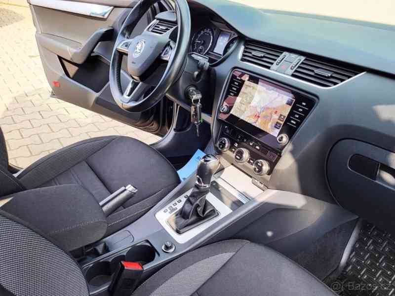 Škoda Octavia 2,0 - foto 5