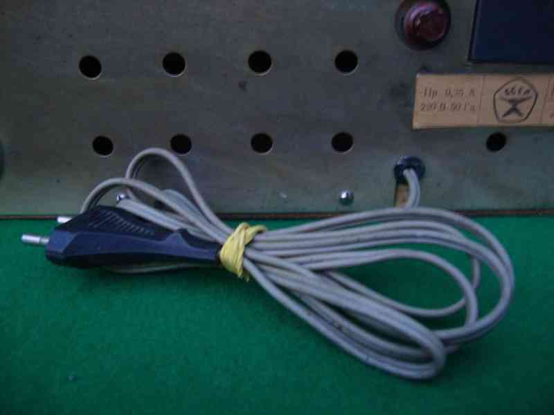 Velké Sovětské digitální hodiny Elektronika 7 na zeď funkční - foto 5