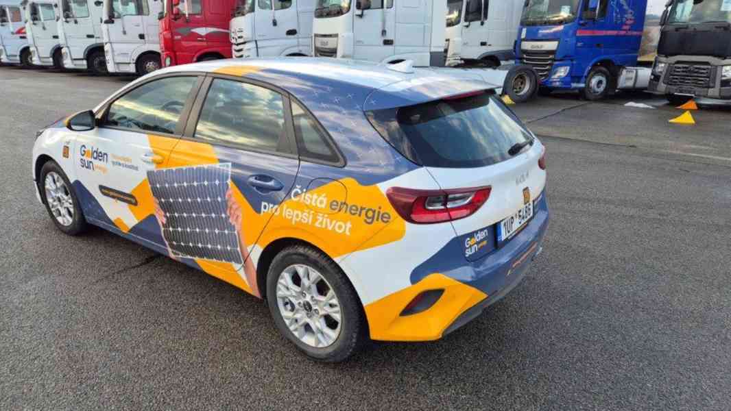 KIA cee´d   SW CD 1,5 T-GDi GPF 7DCT TOP - foto 4