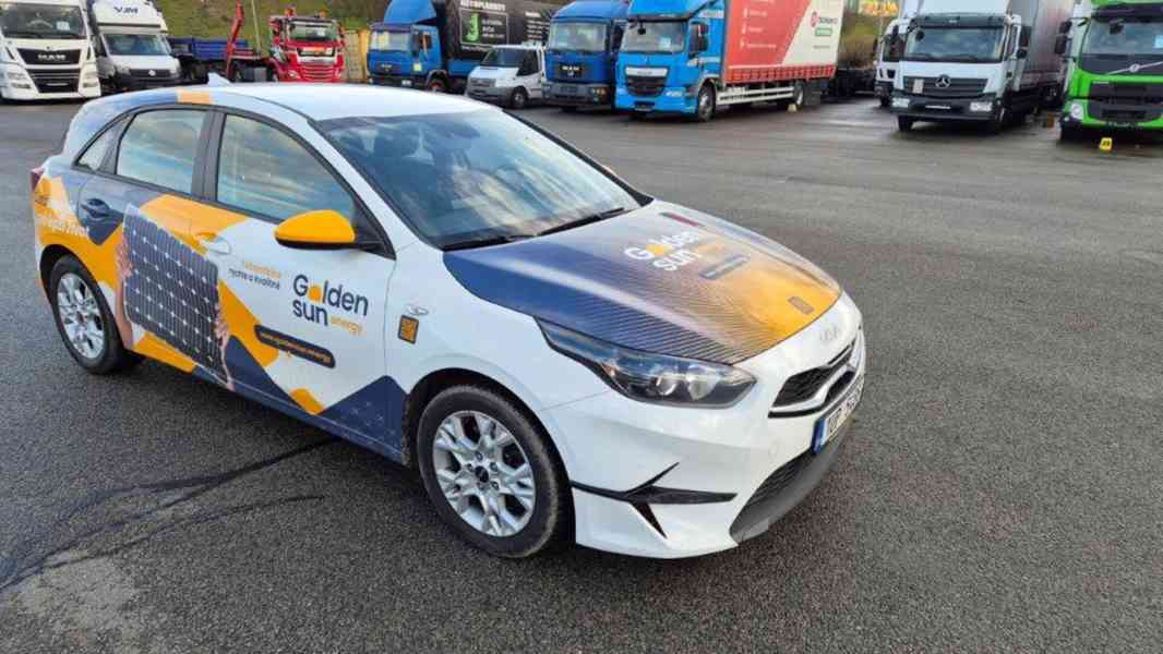 KIA cee´d   SW CD 1,5 T-GDi GPF 7DCT TOP - foto 2