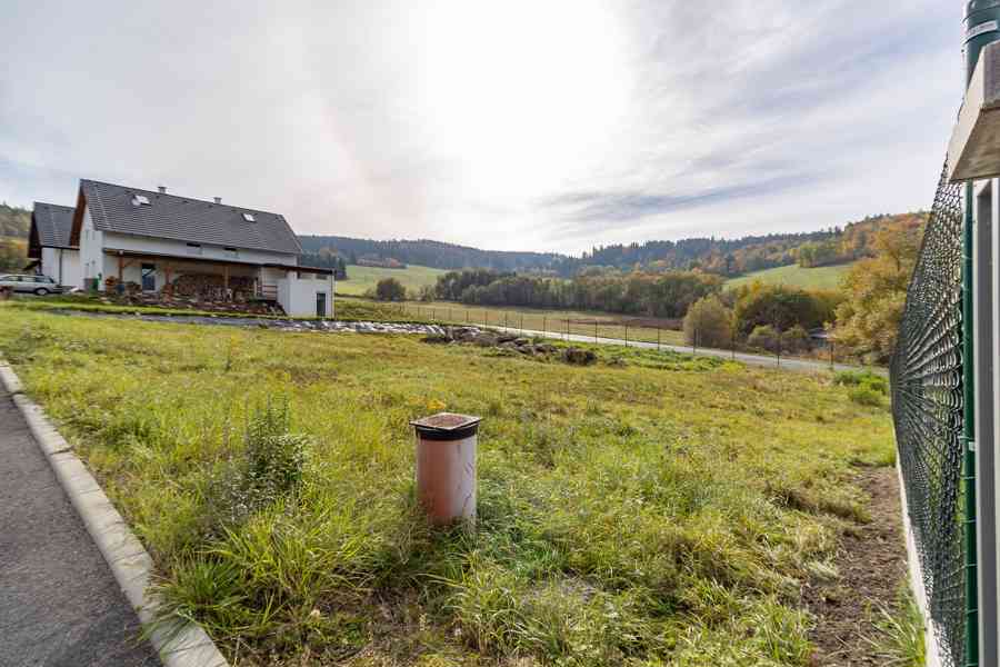 Pozemek určený k výstavbě rodinného domu v Sušici - foto 3