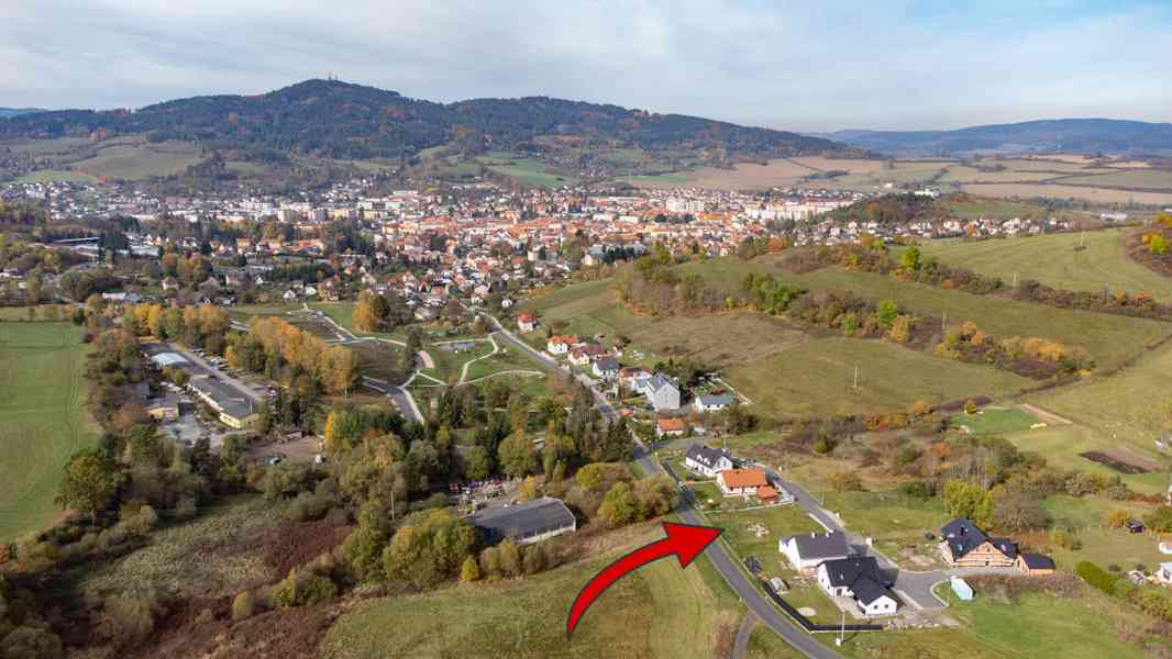 Pozemek určený k výstavbě rodinného domu v Sušici - foto 7
