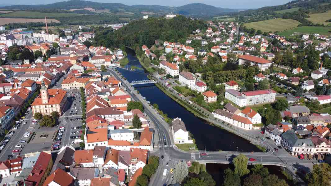 Pozemek určený k výstavbě rodinného domu v Sušici - foto 12