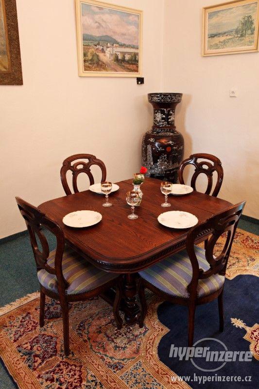 Jídelní stůl ve stylu Henry II - foto 1