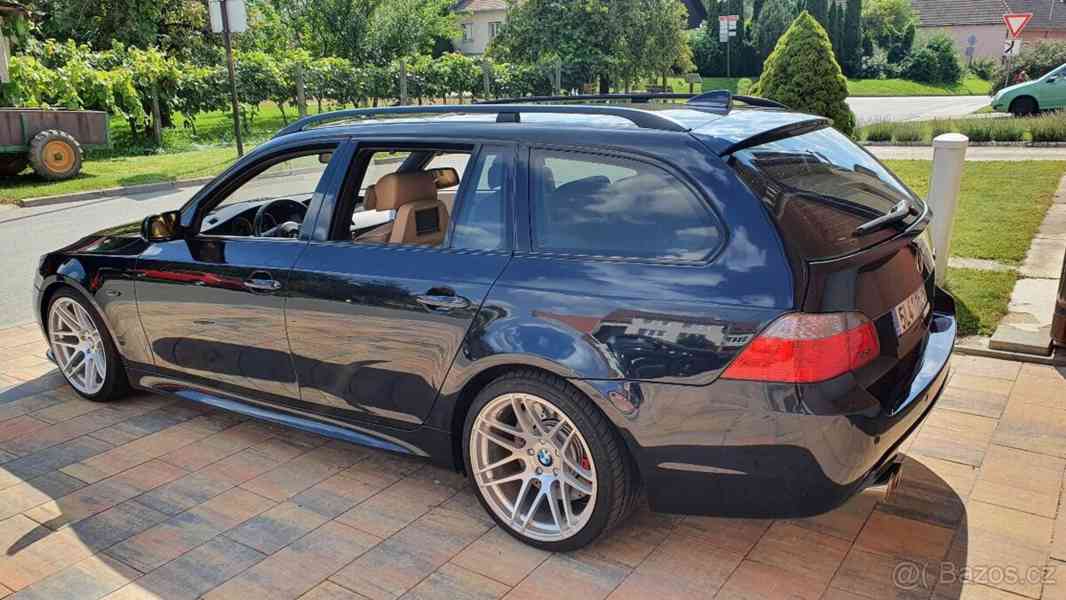 BMW Řada 5 545i	 - foto 10