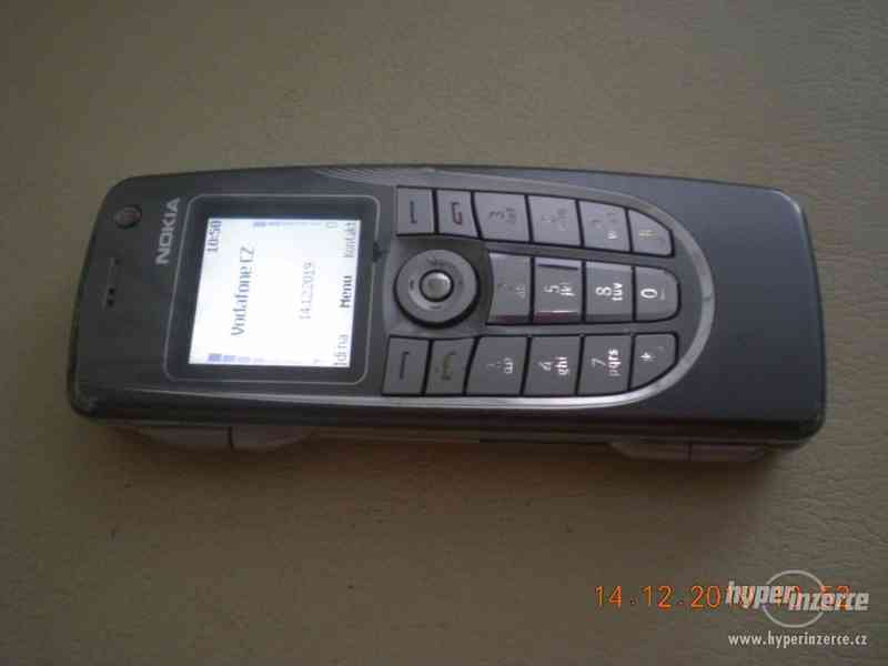 Nokia 9300 - komunikátory z distribuce CZ z r.2005 od 950Kč - foto 2