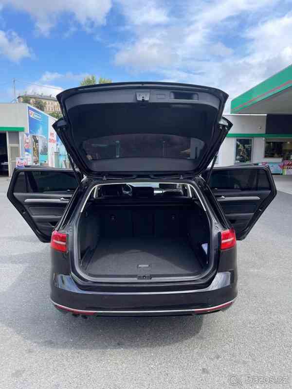 Volkswagen Passat 2,0   TDI 140 KW .DSG Avtomaticka - foto 30
