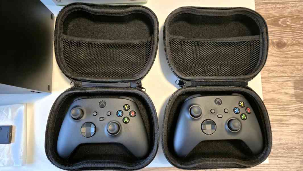 Xbox Series X – TOP stav, záruka 2028, 2× ovladač - foto 7