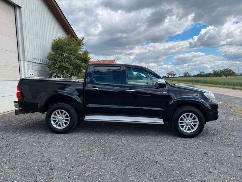 Toyota Hilux 3.0 D-4D 4x4 Aut. 126kw - foto 9