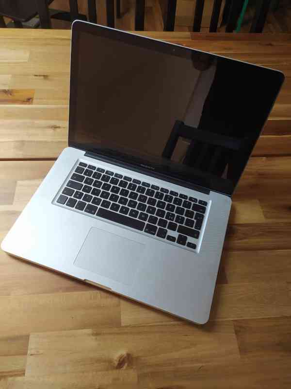 MacBook Pro - foto 2