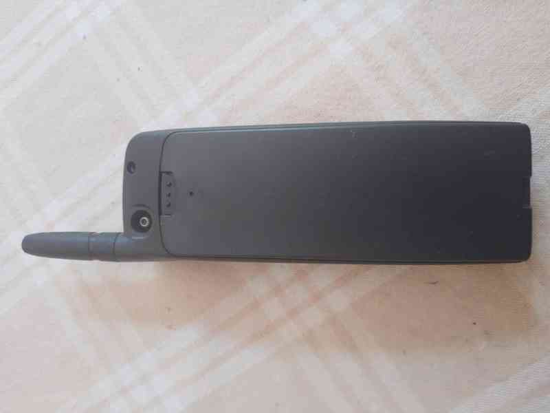 Mobilní tlačítkový telefon Nokia 540 - maketa - foto 2