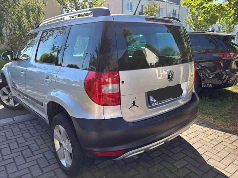 Škoda Yeti 1,4   TSI - manuál - tažné - foto 2