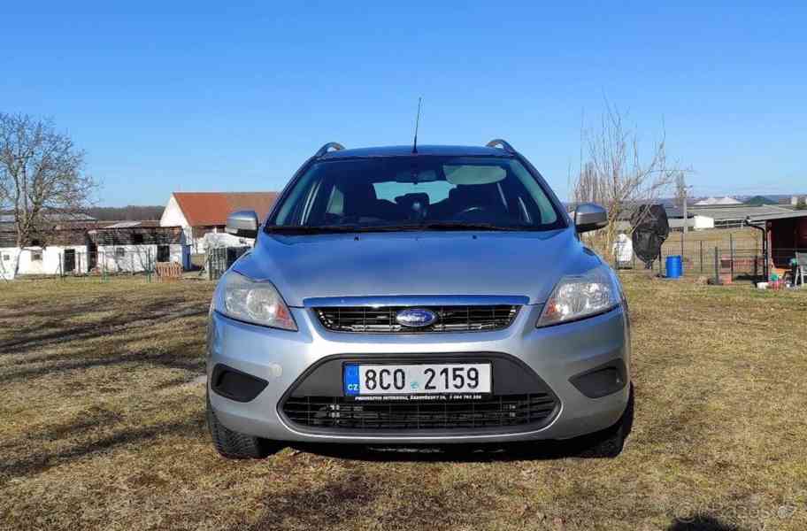 Ford Focus 1,6   2010 benzín - foto 10