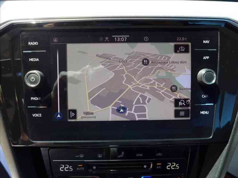 Volkswagen Passat 2,0 TDI FULL LED NAVI APP DPH - foto 13