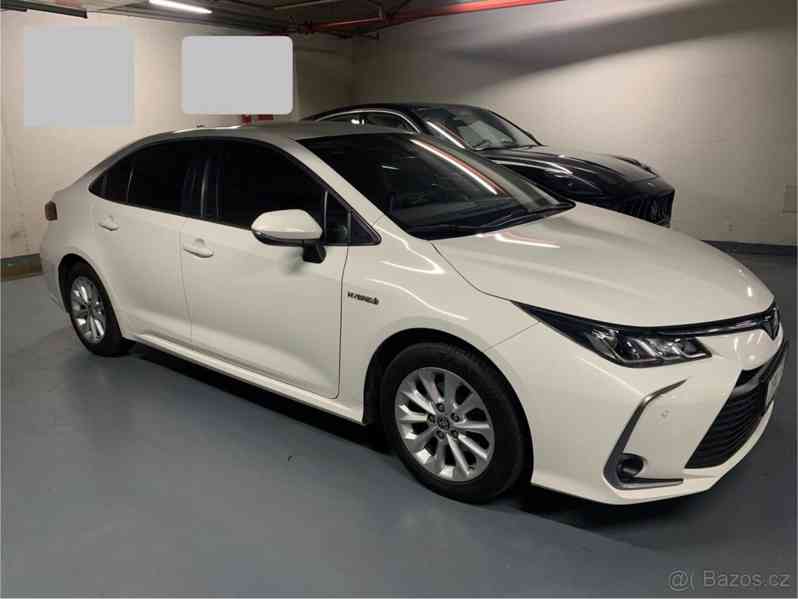 Toyota Corolla 1,8   Hybrid 1.majitel - foto 11