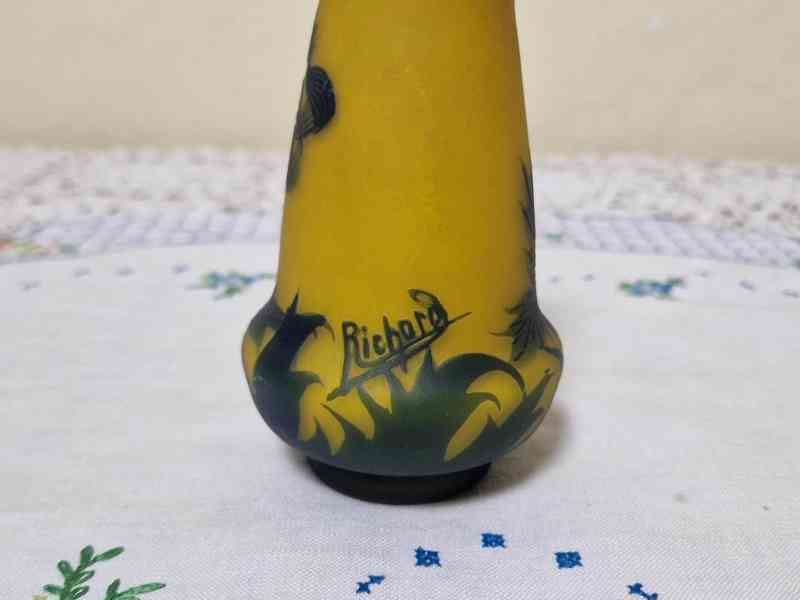 Krásná mešnší žlutá Váza Loetz Richard - foto 5