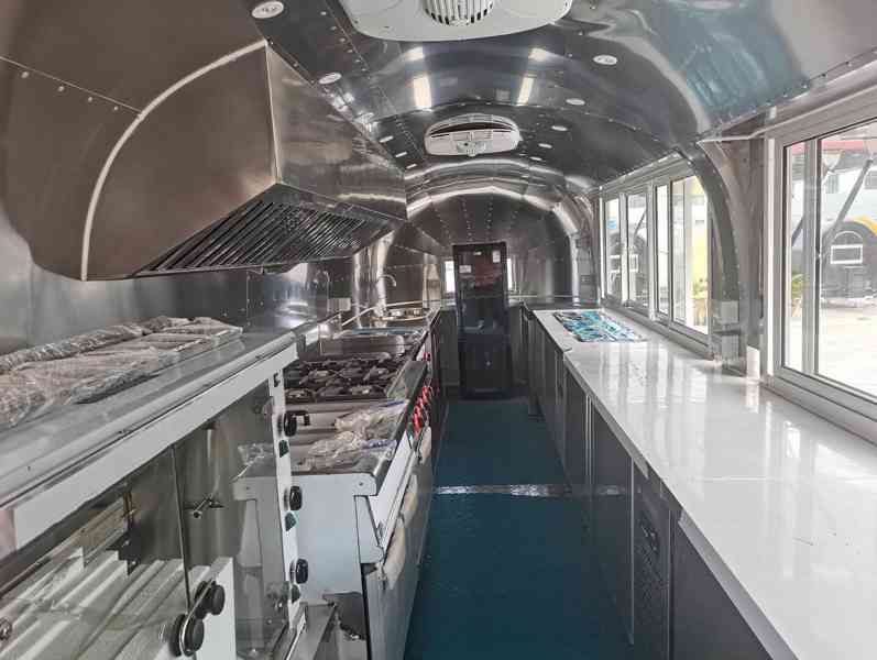 FoodTruck , Gastro přívěs , Gastro Trailers 7.8M - foto 10