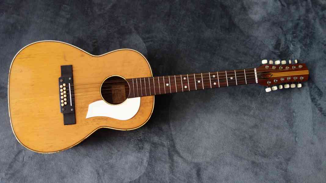 Prodám 12-ti strunnou starožitnou kytaru české výroby CREMON - foto 1