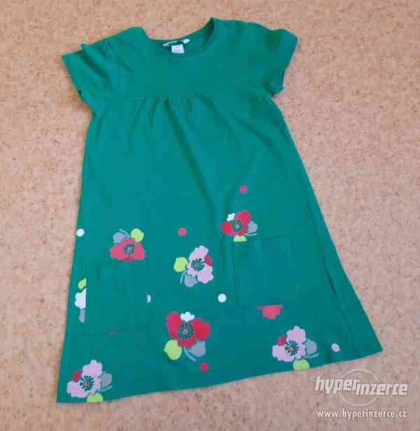 Zelené šaty H&M vel. 116 - foto 1
