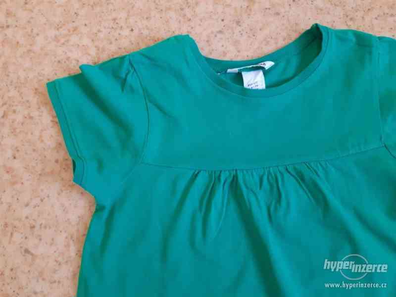 Zelené šaty H&M vel. 116 - foto 2
