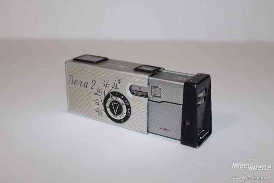 Sovětský špionážní fotoaparát Vega 2 + pouzdro - foto 2
