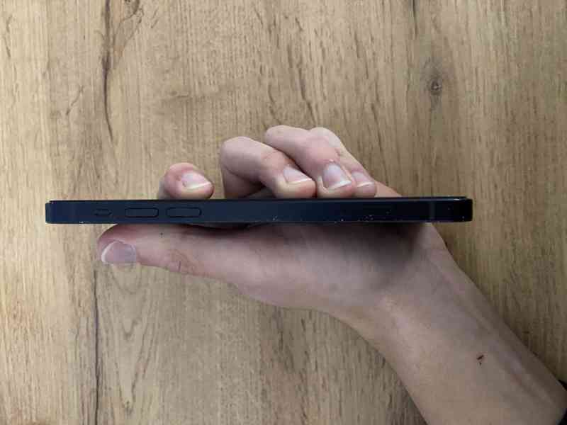 iPhone 12 64 GB - Perfektní stav - foto 4